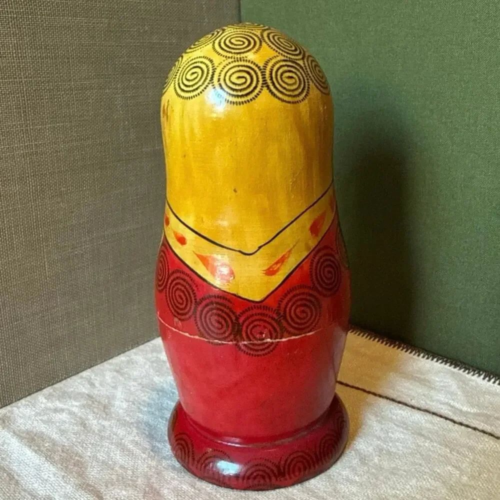 USSR Matryoshka • 5‑Piece Floral Nesting Doll • Vintage